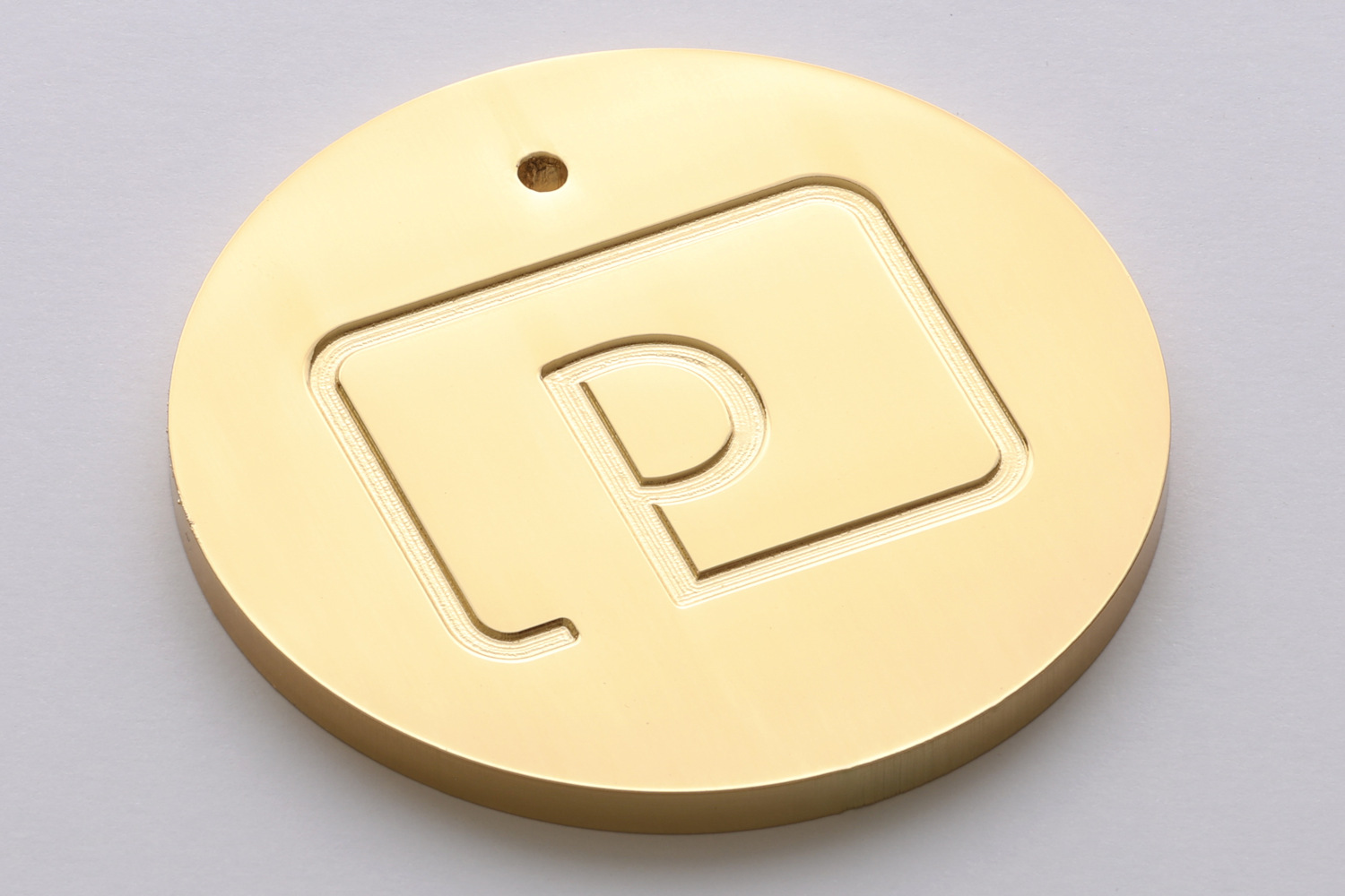 Polised Brass Lacquered sample swatch