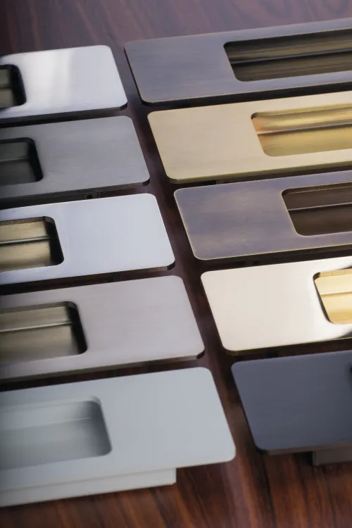 Portman flush pull handles in different finishes